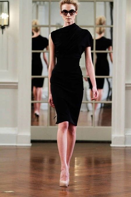 Geanta asimetrica pentru rochie cu o maneca