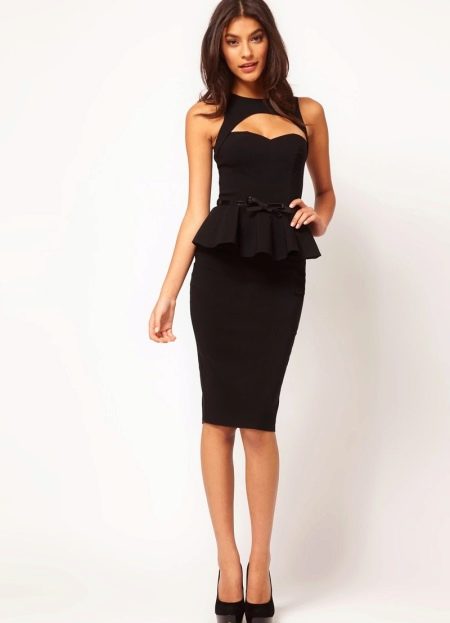 Černé šaty s peplum a tužkovou sukní