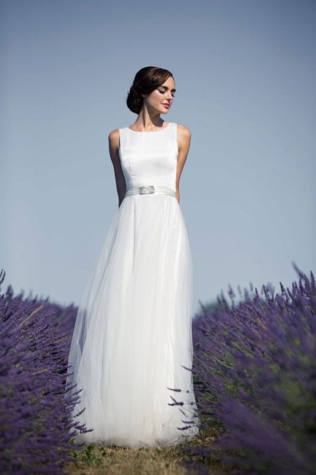 Brautkleid im Stil von Audrey Hepburn bis zum Boden