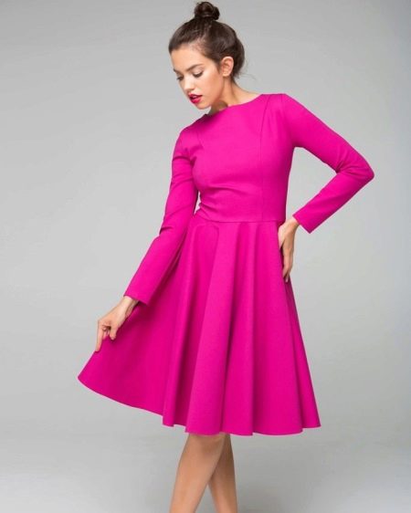 Šaty se sukní sun pro ženy s postavou typu Rectangle
