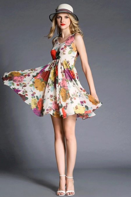 High-waisted floral dress