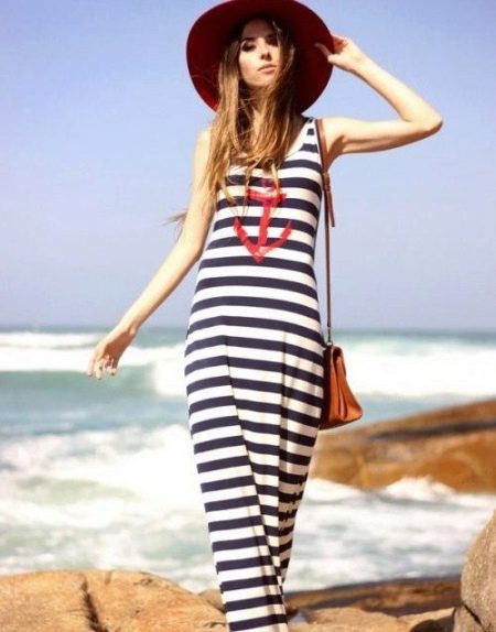 فستان طويل مخطط بدون أكمام بأسلوب بحري