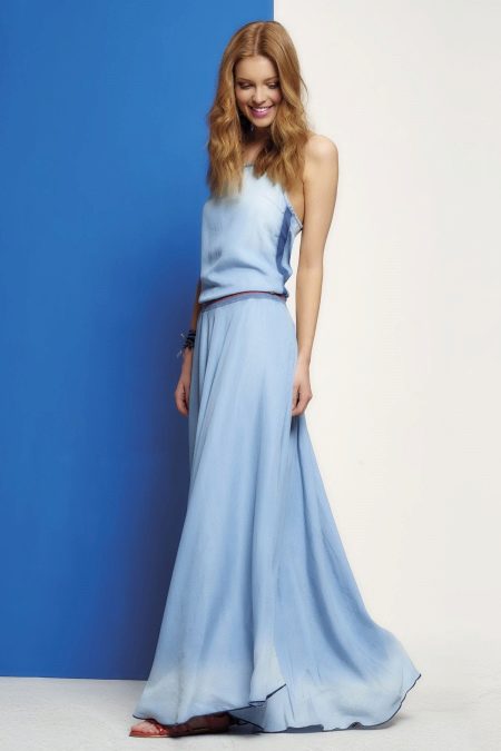 فستان أزرق من الكريب دي شاين