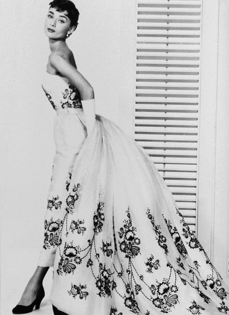 Дълга вечерна рокля от 60-те години