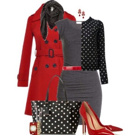 Rode accessoires voor een grijze jurk