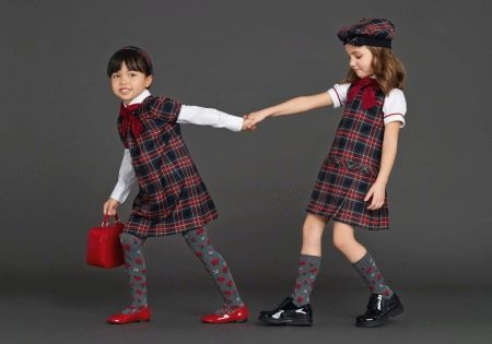 Kockované školské šaty