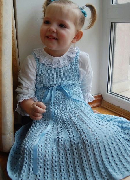Letné pletené šaty pre dievčatá