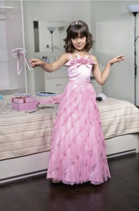 فستان العام الجديد لفتاة تبلغ من العمر 9 سنوات