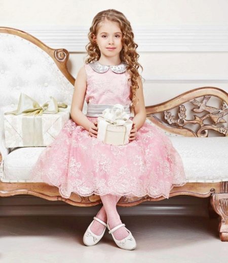Novoročné šaty pre dievča vo veku 5 rokov