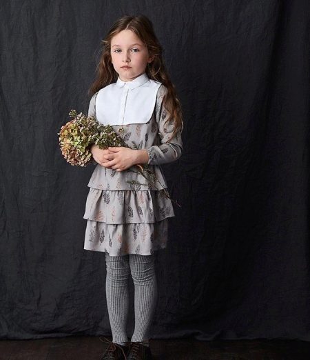 Kleid für ein Mädchen ab 5 Jahren für jeden Tag mit Rüschen
